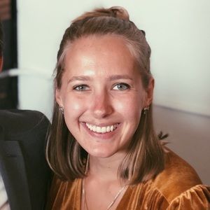 Meet your Posher, Alexandra